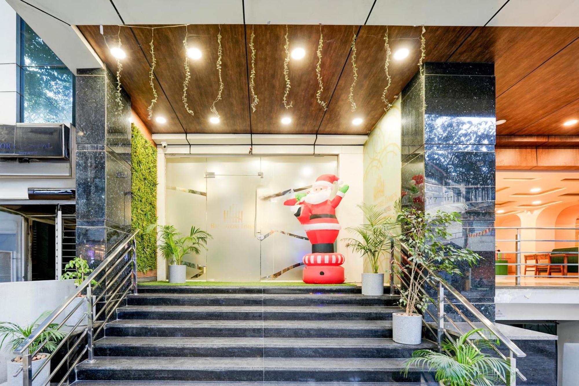 Super Townhouse Oak Aecs Formerly Bangalore Times Exteriér fotografie