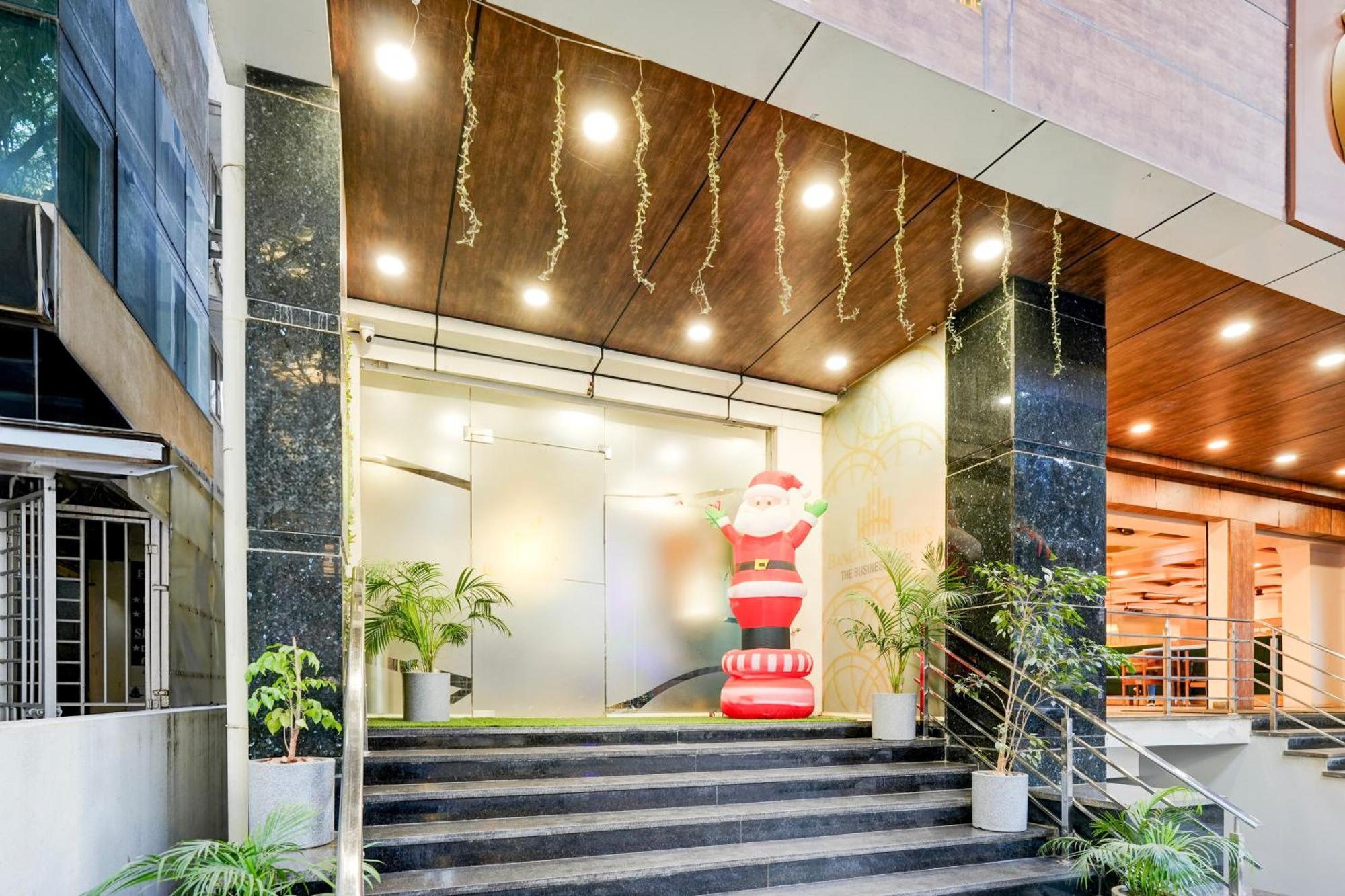 Super Townhouse Oak Aecs Formerly Bangalore Times Exteriér fotografie