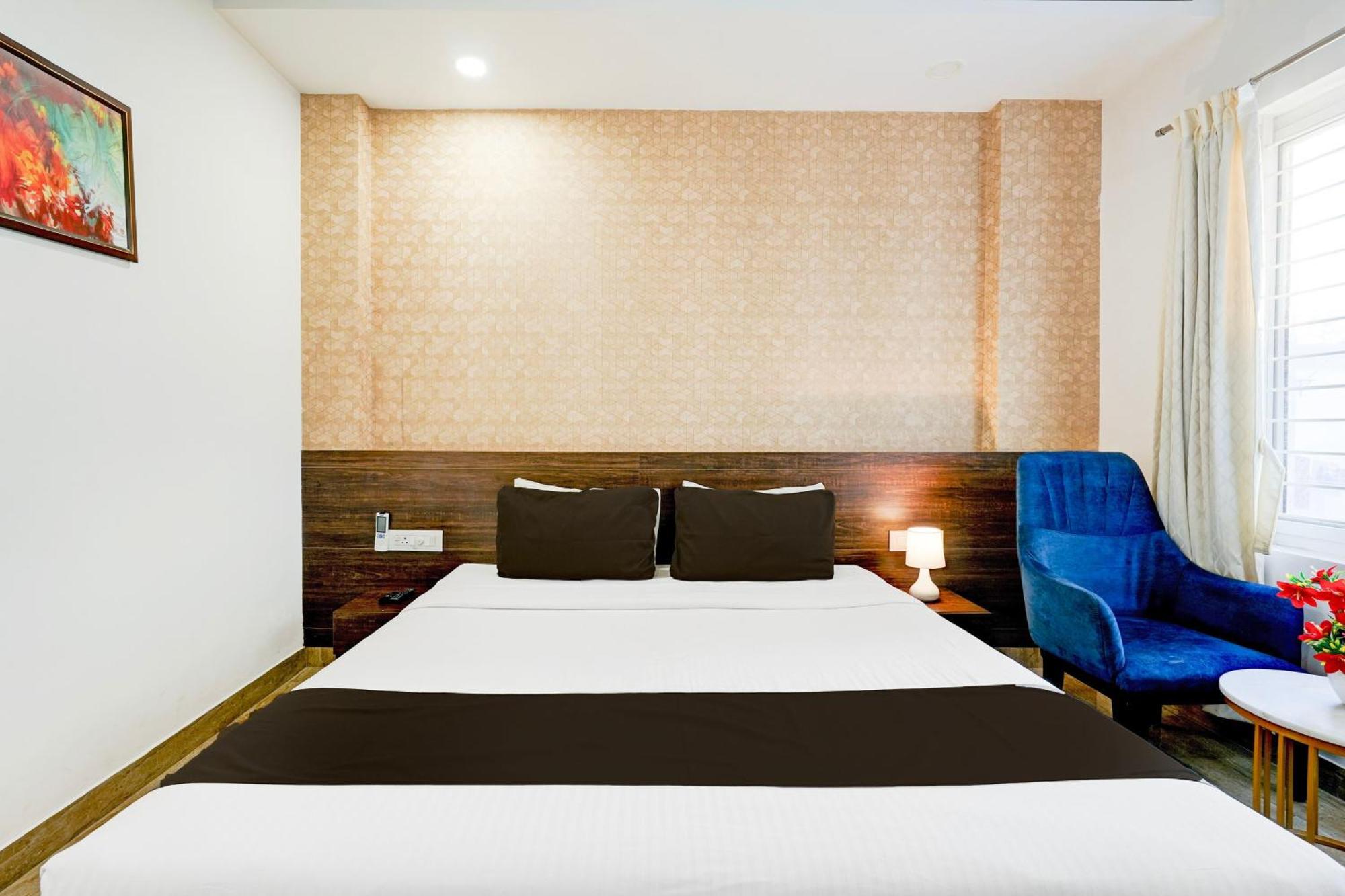 Super Townhouse Oak Aecs Formerly Bangalore Times Exteriér fotografie