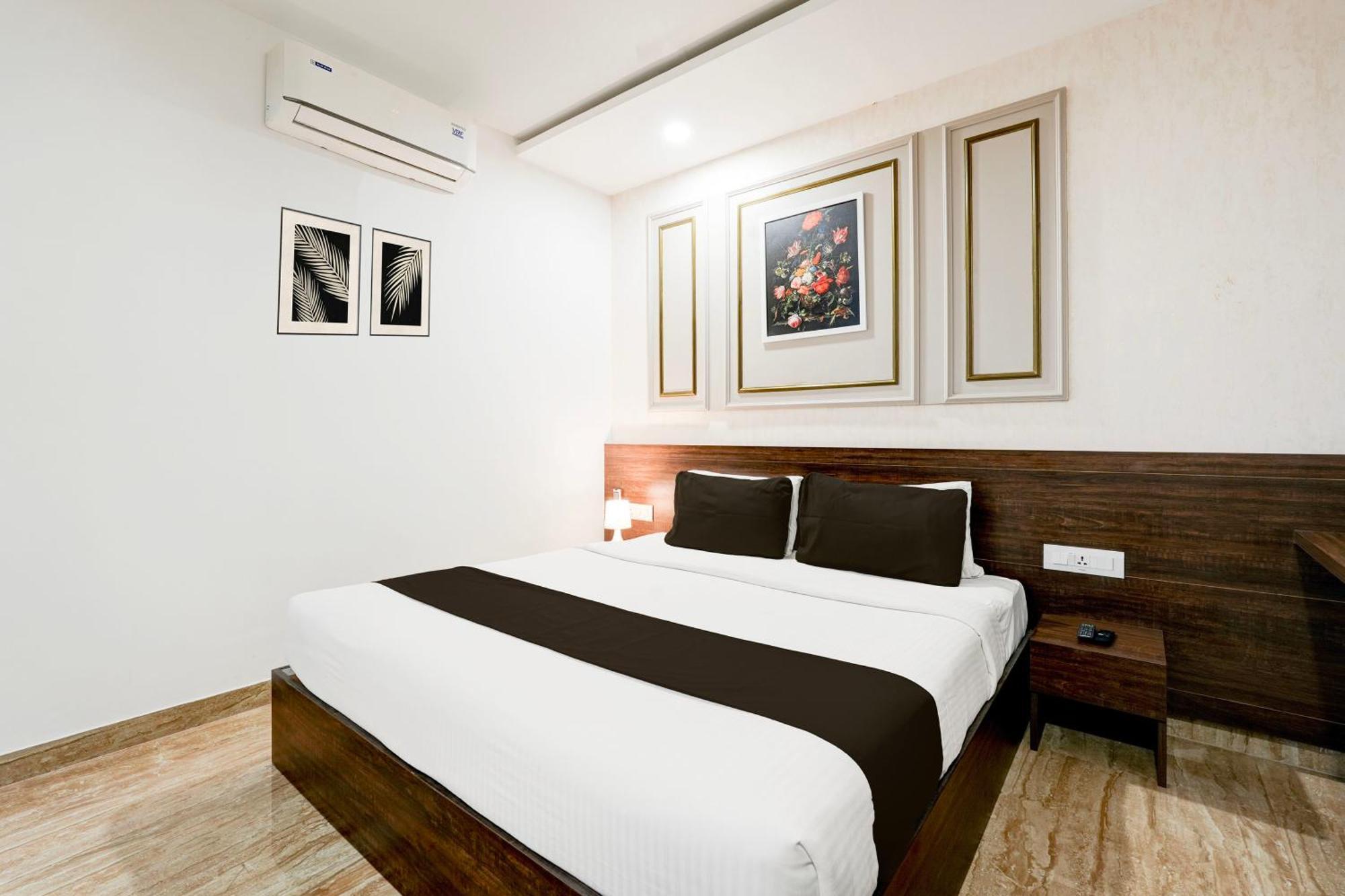 Super Townhouse Oak Aecs Formerly Bangalore Times Exteriér fotografie